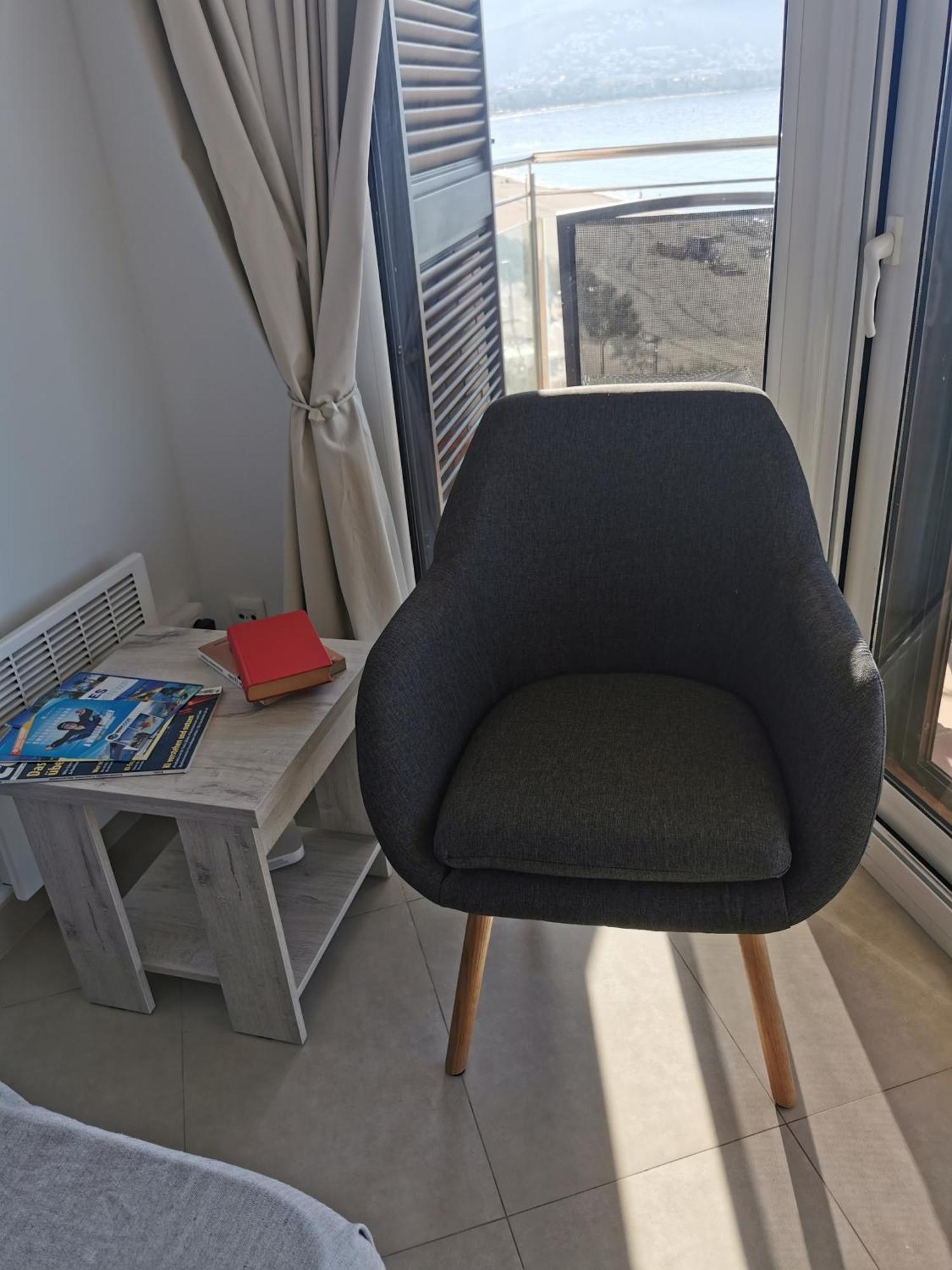 Fantástico En Primera Línea De Mar Apartamento
