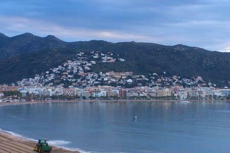 Fantastico En Primera Linea De Mar Apartment Roses